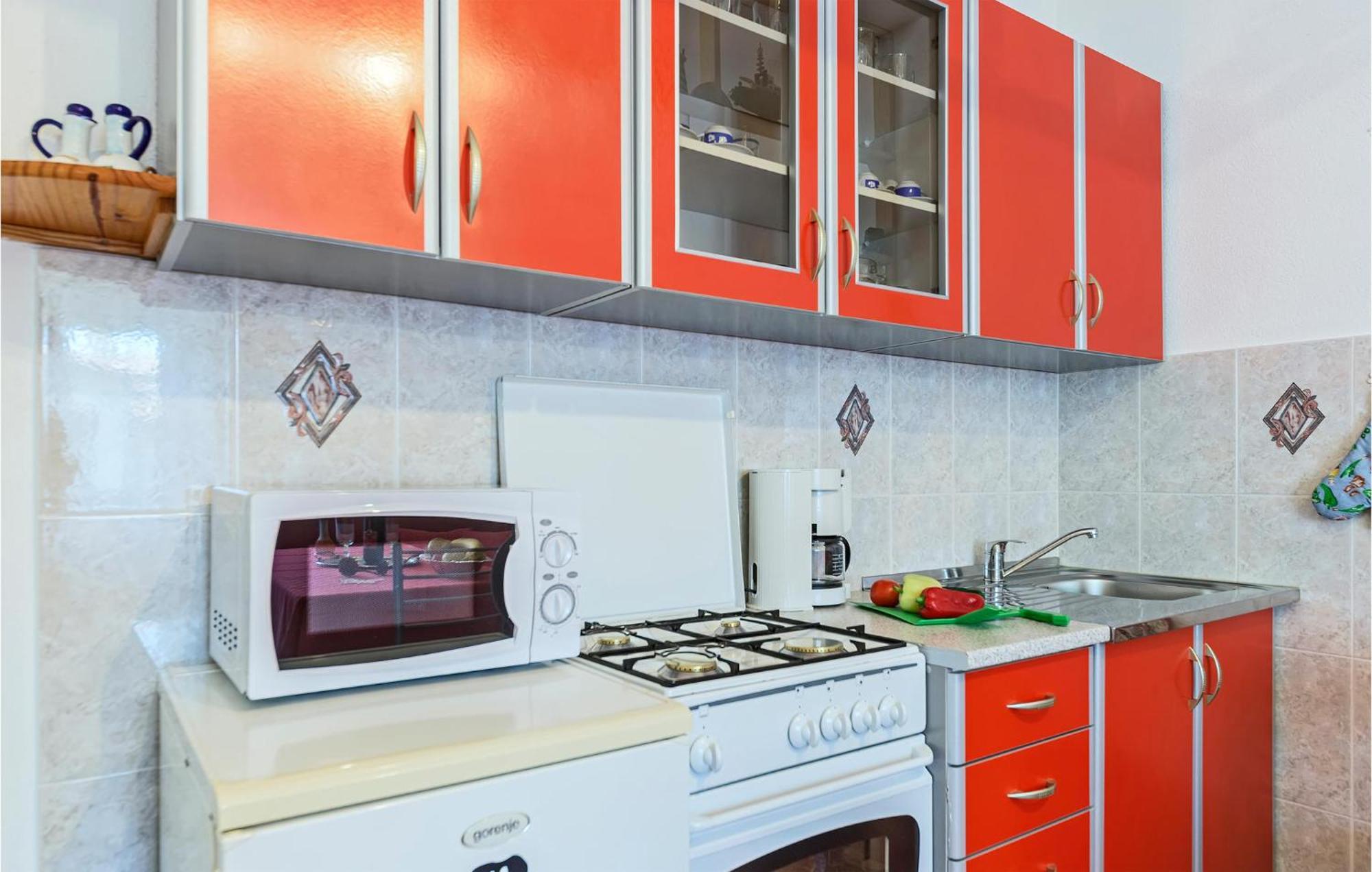 2 Bedroom Lovely Apartment In Labin 라빈 외부 사진