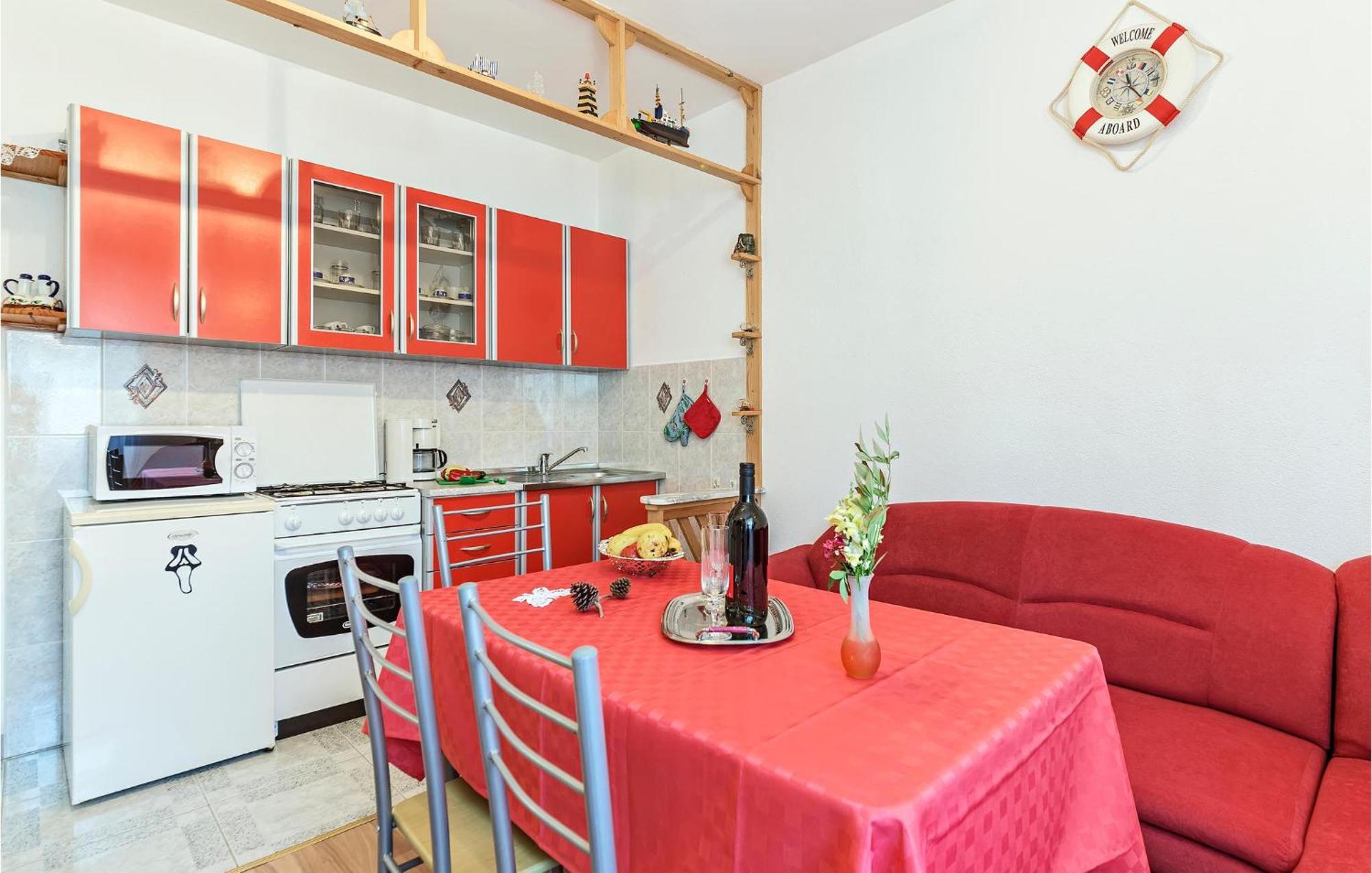 2 Bedroom Lovely Apartment In Labin 라빈 외부 사진